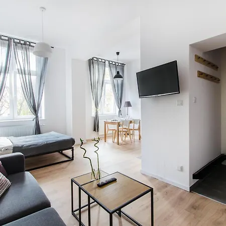 Apartment Sunstone In A Beautiful Townhouse In The Center *