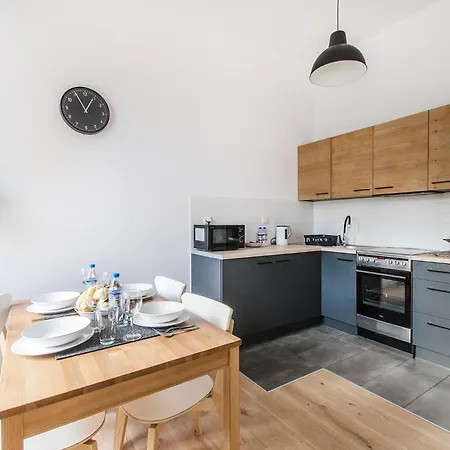 Sunstone In A Beautiful Townhouse In The Center Вроцлав